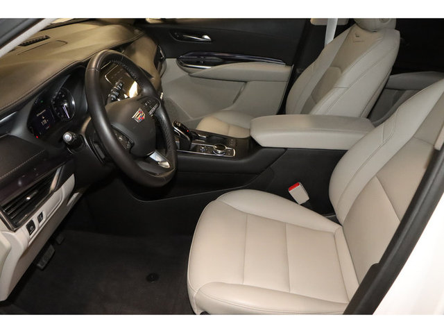2022 Cadillac XT4 Luxury FWD