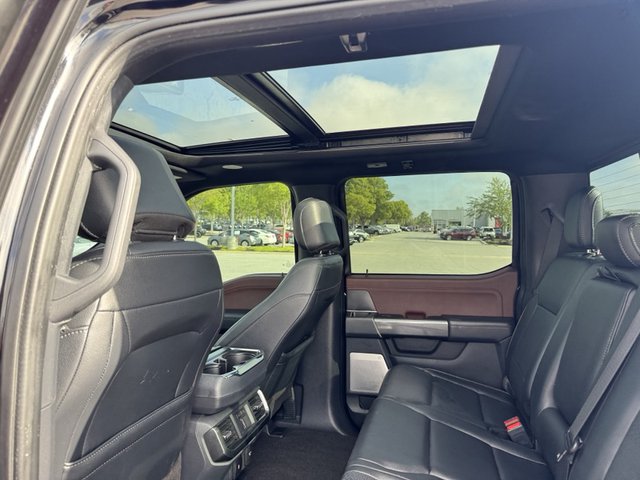 2022 Ford F-150 Lariat 4WD 5.5ft Box