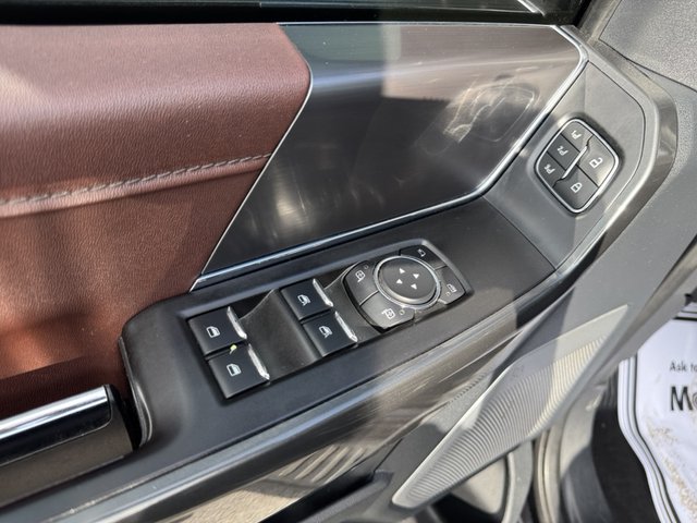 2022 Ford F-150 Lariat 4WD 5.5ft Box