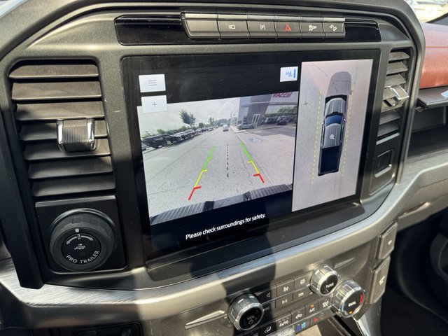 2022 Ford F-150 Lariat 4WD 5.5ft Box
