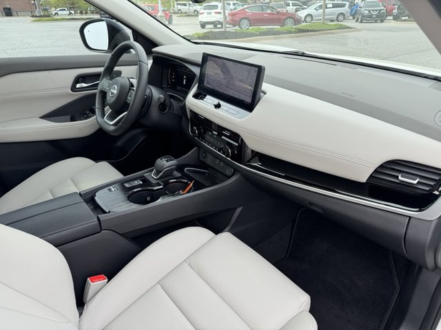 2024 Nissan Rogue SL FWD