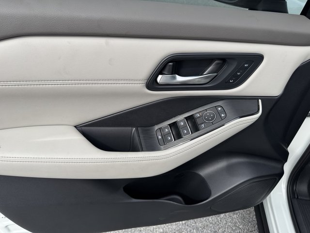 2024 Nissan Rogue SL FWD
