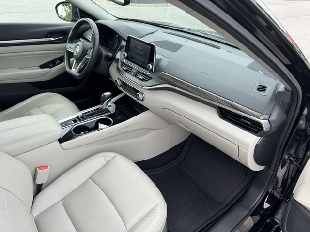 2021 Nissan Altima 2.5 Platinum AWD