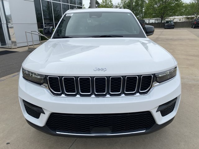 2025 Jeep Grand Cherokee Laredo 2WD