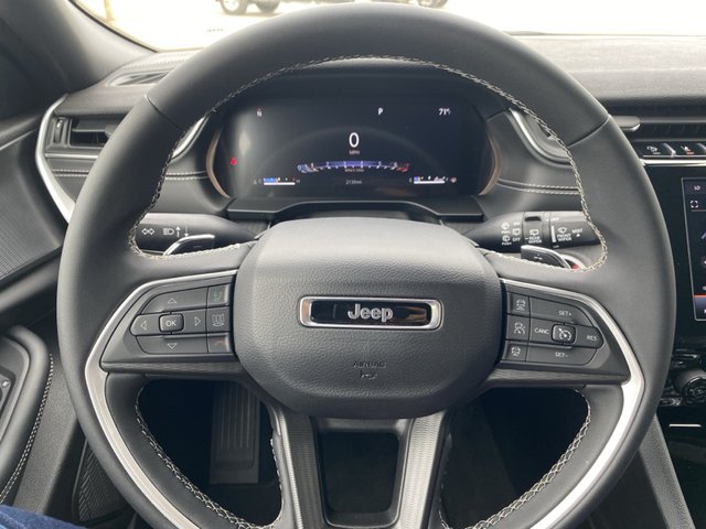 2025 Jeep Grand Cherokee Laredo 2WD