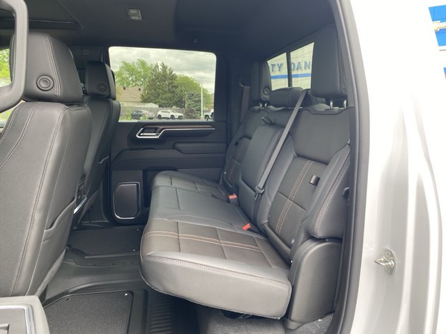2025 Chevrolet Silverado 3500HD High Country 4WD 172WB