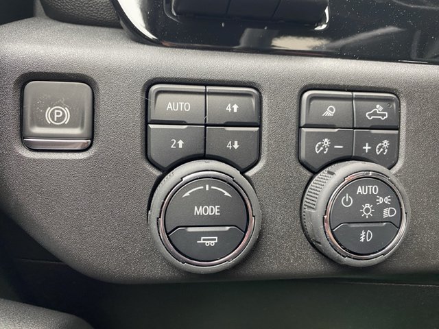 2025 Chevrolet Silverado 3500HD High Country 4WD 172WB