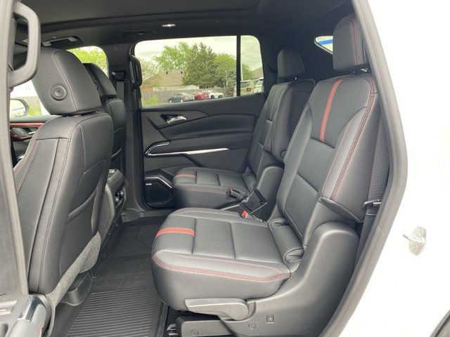 2025 Chevrolet Traverse RS FWD