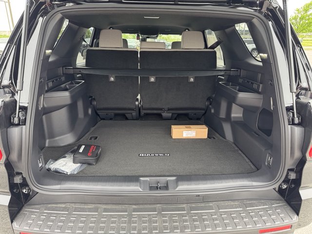 2025 Toyota 4Runner SR5 4WD