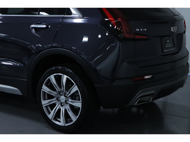 2022 Cadillac XT4 Premium Luxury FWD