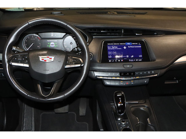 2022 Cadillac XT4 Premium Luxury FWD