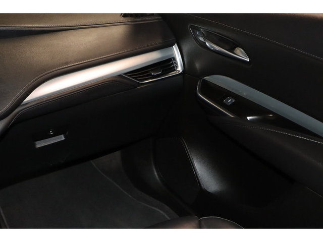 2022 Cadillac XT4 Premium Luxury FWD