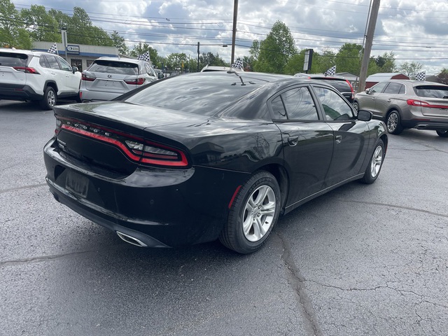 2016 Dodge Charger SE RWD