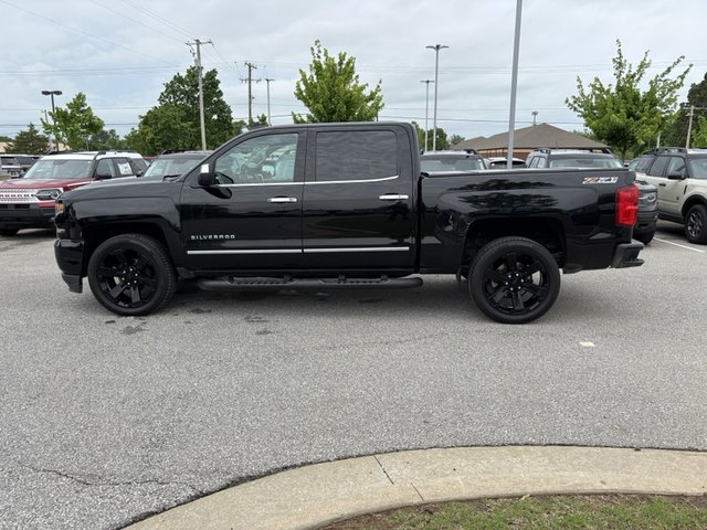 2017 Chevrolet Silverado 1500 LTZ w/2LZ 4WD 143WB