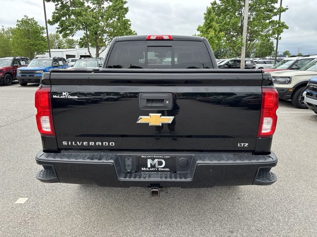 2017 Chevrolet Silverado 1500 LTZ w/2LZ 4WD 143WB