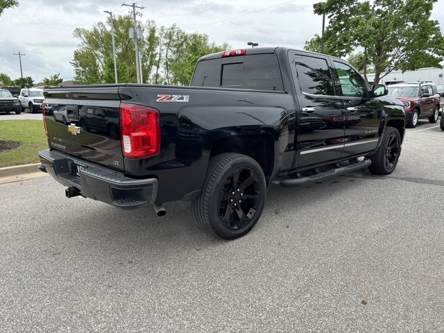 2017 Chevrolet Silverado 1500 LTZ w/2LZ 4WD 143WB