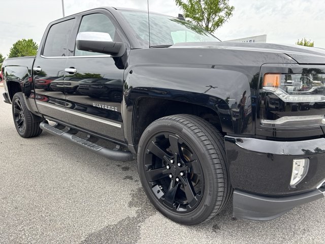 2017 Chevrolet Silverado 1500 LTZ w/2LZ 4WD 143WB