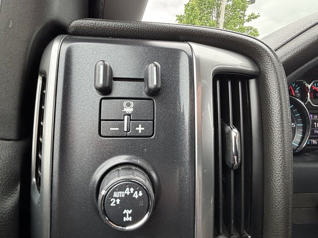2017 Chevrolet Silverado 1500 LTZ w/2LZ 4WD 143WB