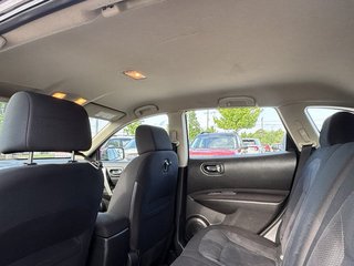 2014 Nissan Rogue S Select FWD