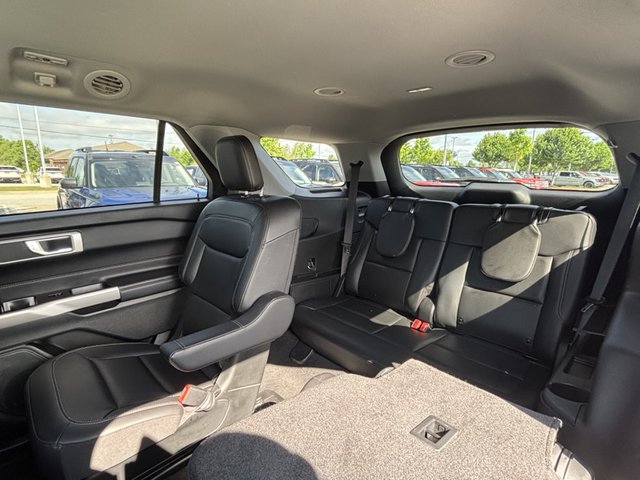 2022 Ford Explorer XLT 4WD