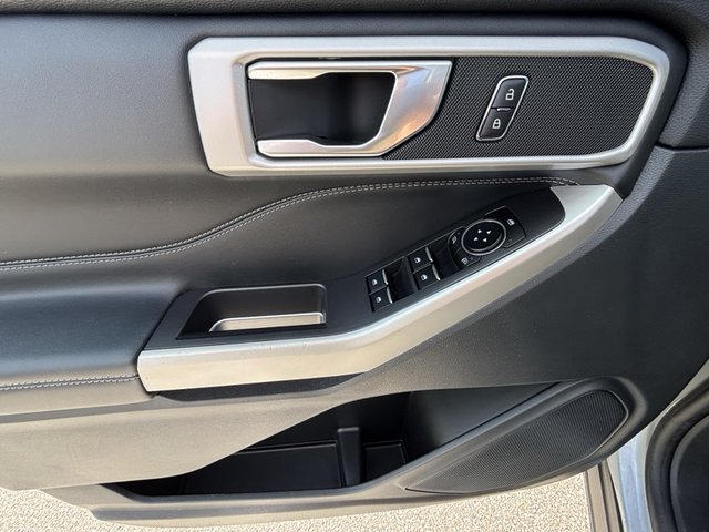2022 Ford Explorer XLT 4WD