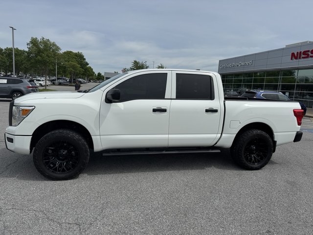 2023 Nissan Titan S 4WD