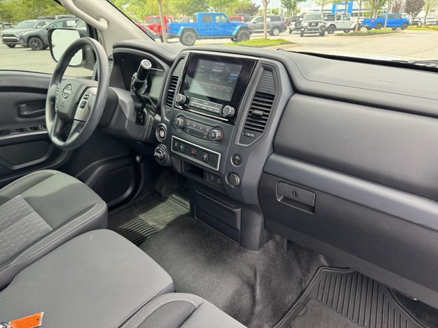 2023 Nissan Titan S 4WD