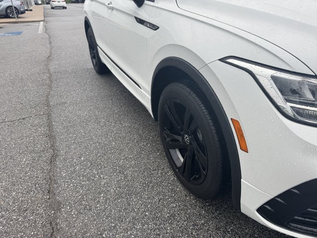2023 Volkswagen Tiguan 2.0T SE R-Line 4MOTION