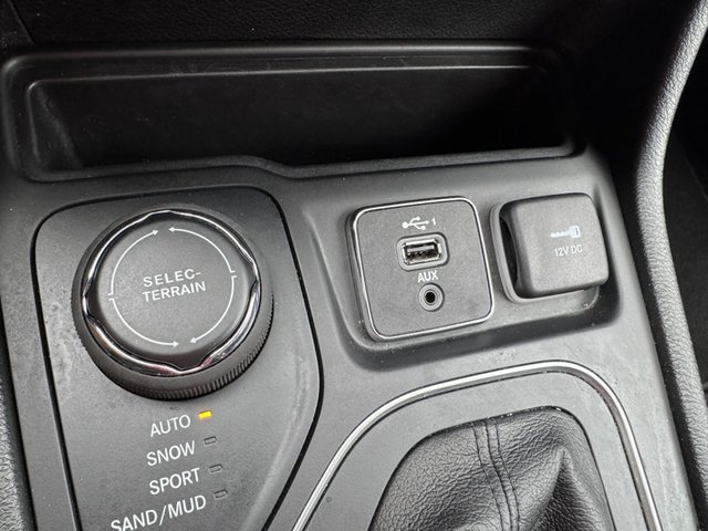 2022 Jeep Cherokee Latitude Lux 4WD