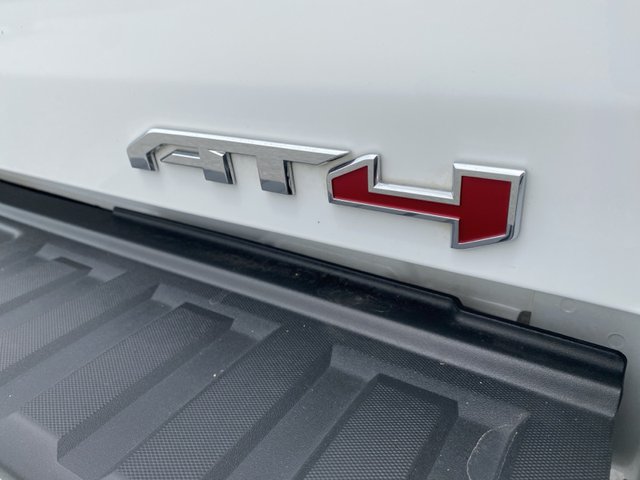 2022 GMC Canyon AT4 w/Leather 4WD 128WB