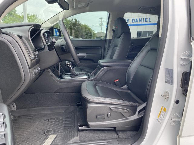 2022 GMC Canyon AT4 w/Leather 4WD 128WB