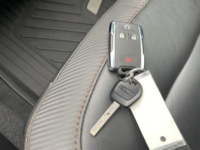 2022 GMC Canyon AT4 w/Leather 4WD 128WB