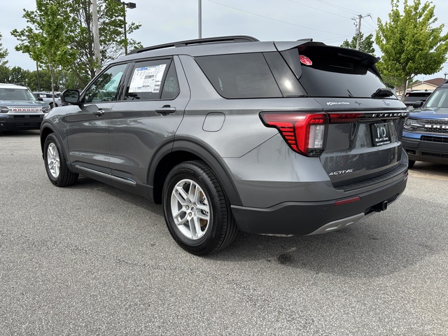 2025 Ford Explorer Active RWD