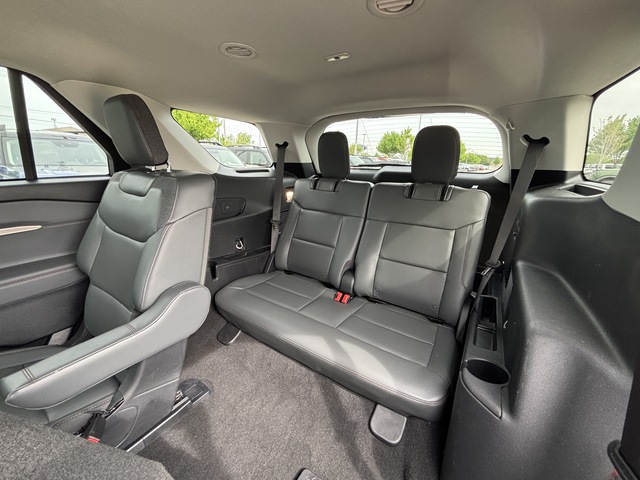 2025 Ford Explorer Active RWD