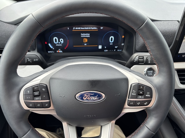 2025 Ford Explorer Active RWD