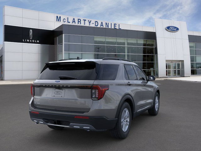 2025 Ford Explorer Active RWD