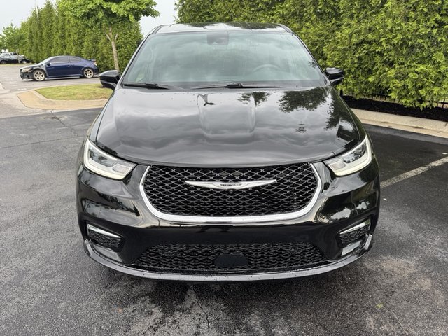 2025 Chrysler Pacifica Hybrid Select FWD