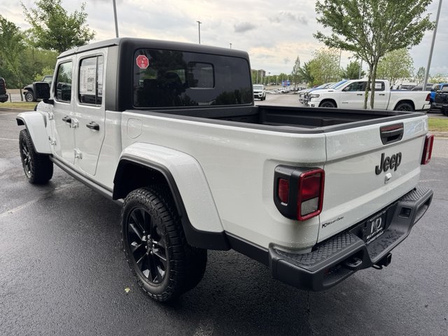 2025 Jeep Gladiator Nighthawk 4WD