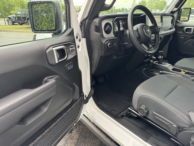 2025 Jeep Gladiator Nighthawk 4WD