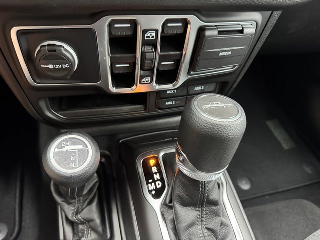 2025 Jeep Gladiator Nighthawk 4WD