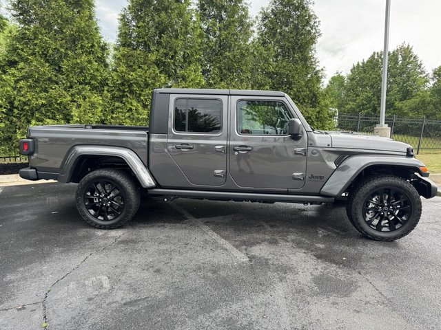 2025 Jeep Gladiator Nighthawk 4WD