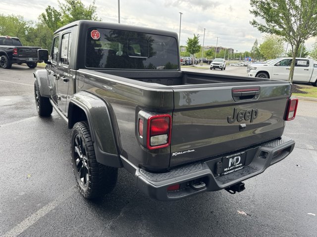 2025 Jeep Gladiator Nighthawk 4WD
