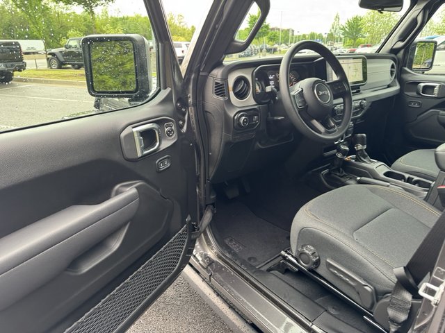 2025 Jeep Gladiator Nighthawk 4WD