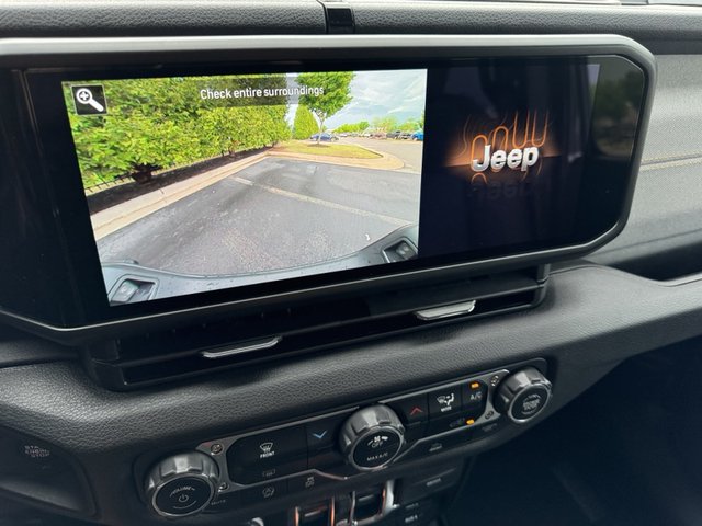 2025 Jeep Gladiator Nighthawk 4WD