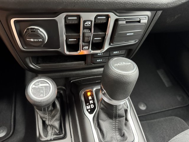 2025 Jeep Gladiator Nighthawk 4WD