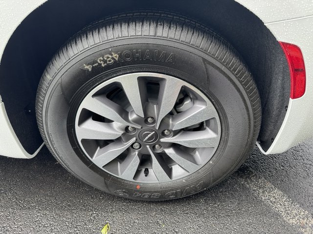 2025 Chrysler Pacifica Hybrid Select FWD