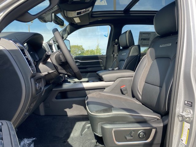 2025 Ram 1500 Laramie 4WD 5ft7 Box