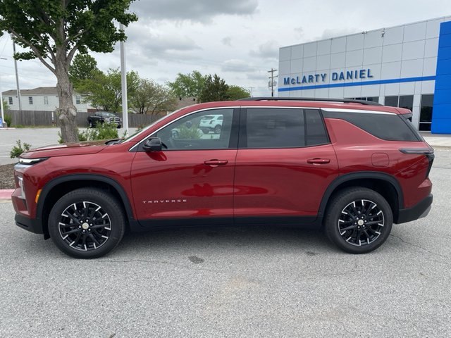 2025 Chevrolet Traverse LT FWD