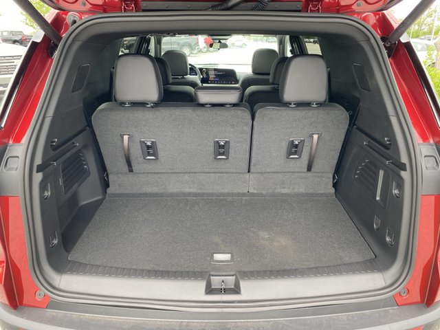 2025 Chevrolet Traverse LT FWD