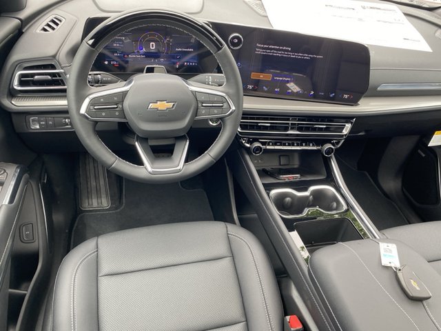 2025 Chevrolet Traverse LT FWD